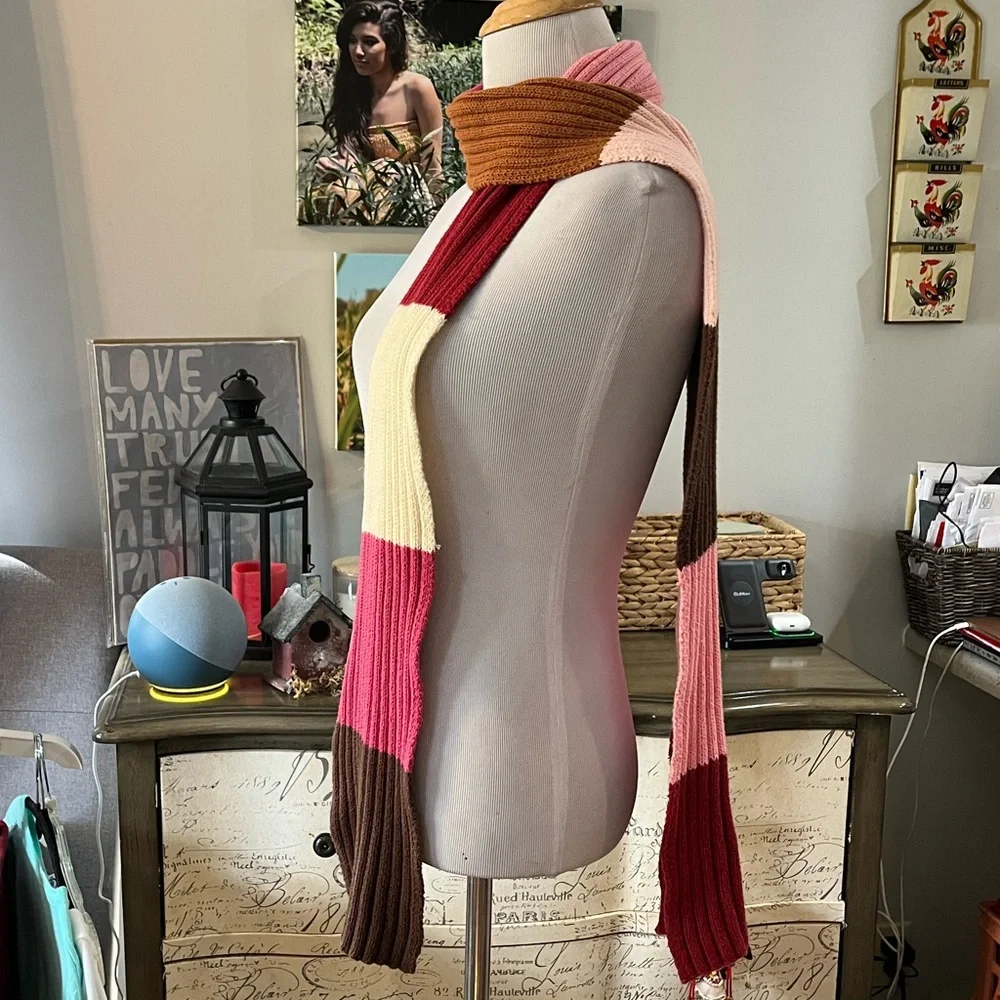 LONG RIBBED KNIT COLORBLOCK SCARF PINK BROWN CREAM RED